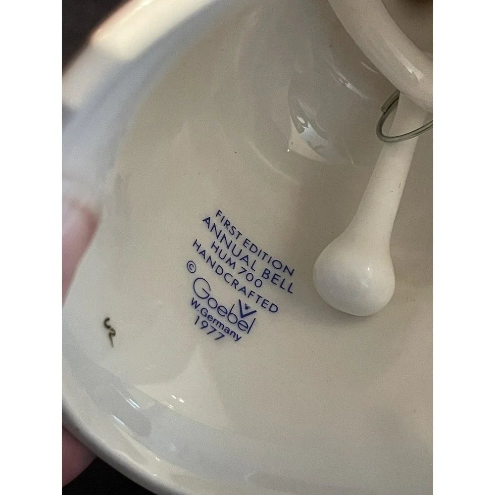 Hummel 1978 1st Edition Annual‎ Bell ~Germany~ MINT